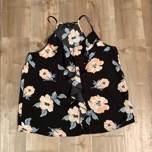 Floral tank. Ruffle front.